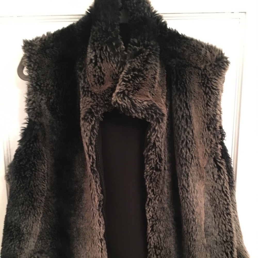 Fur vest